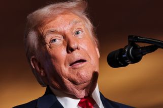 "Jednička s pěti hvězdičkami," pochválil si Trump svou hospodářskou politiku